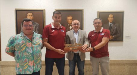 El equipo de fútbol sala del Cabildo grancanario, subcampeón del Torneo de Organismos Oficiales del Día de Canarias