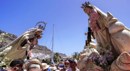 Procesión marítima Virgen del Carmen Arguineguín Playa Mogán