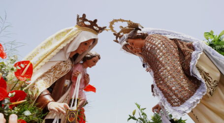 Devoción por la Virgen del Carmen en la procesión marítima de Playa de Mogán