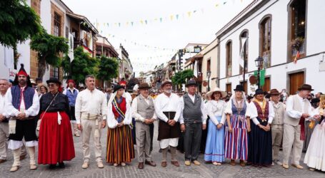 Santa Lucía de Tirajana muestra en la carreta del Pino un horno de pan artesano