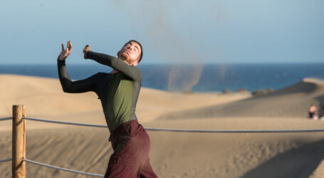 29MASDANZA deslumbra ante las Dunas de Maspalomas