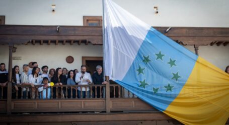 CC rinde homenaje “a quienes lucharon por nuestra autonomía” en el Día de la Bandera Nacional Canaria