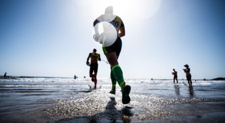 250 deportistas disfrutan de la Gran Canaria Swimrun en Maspalomas