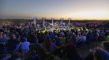 Olga Cerpa y Mestisay celebran su popular concierto de Año Nuevo en el Mirador de las Dunas