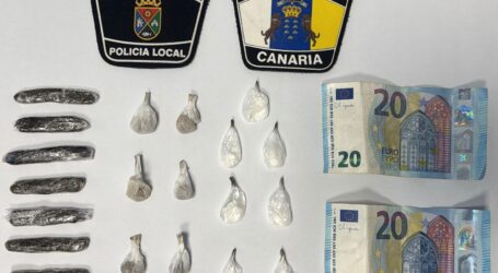 La Policía Local de Mogán detiene a un hombre por conducción temeraria sin carnet, desobediencia y posesión de drogas