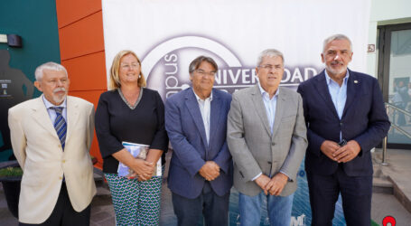 La Universidad de Verano de Maspalomas inició su edición número 33 que ofrece 23 cursos y talleres de temas de actualidad