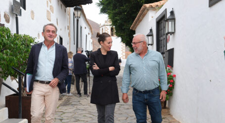 Turismo impulsa un acuerdo para mejorar los pueblos más bonitos de Canarias
