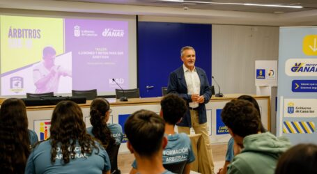 Canarias distingue a un centenar de árbitros sub-18 con brazaletes de protección