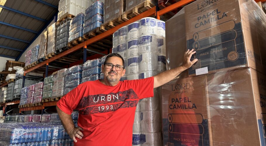 Marco Palacios, fundador de DMP, presentando el Yellow Friday como alternativa canaria al Black Friday en Gran Canaria