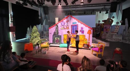 Mogán inaugura la Casa de la Navidad más inmersiva hasta la fecha con feria, pista de hielo y 4.000 plazas agotadas