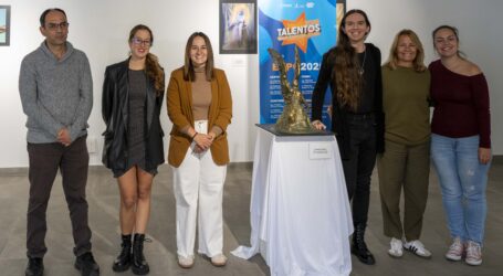 Mogán exhibe una muestra itinerante de jóvenes talentos de Gran Canaria hasta el 8 de enero