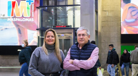 “Podría ser peor… podría no estar en Maspalomas”: la campaña de Fitur 2026 llega al Metro de Madrid