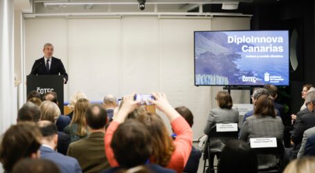 Clavijo sitúa a Canarias como socio estratégico en la investigación oceánica y climática