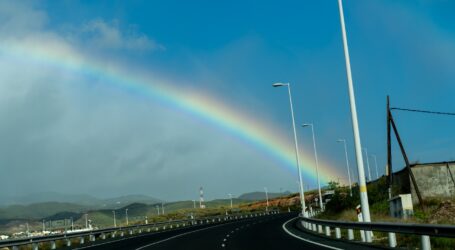 La borrasca Therese golpea el sur de Gran Canaria con lluvias intensas, viento extremo y riesgo en la costa