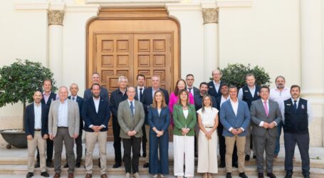 Canarias reclama al Estado agilizar las boyas de seguridad antes del verano en las zonas de baño