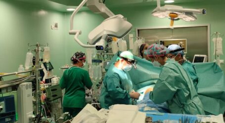 El Hospital Doctor Negrín supera las 15.700 cirugías y atiende a más de 100.000 pacientes en Urgencias en 2025