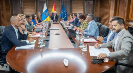 Canarias destina 500.000 euros a mejorar seis centros de día para mayores