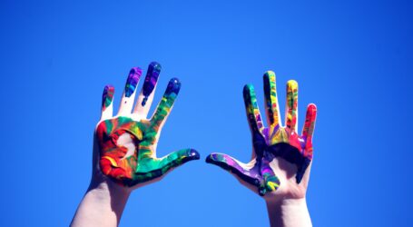 Canarias destina 320.844 euros a 12 proyectos para combatir la LGTBIfobia y promover la diversidad