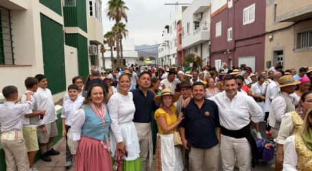 Castillo del Romeral suma carretas y parrandas a una romería que reúne a generaciones